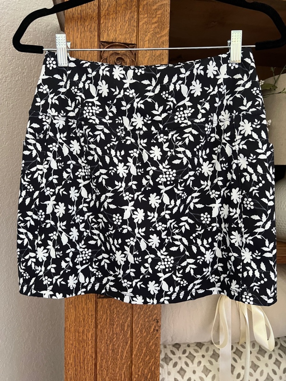 Women's Black & White Floral Mini Skirt
